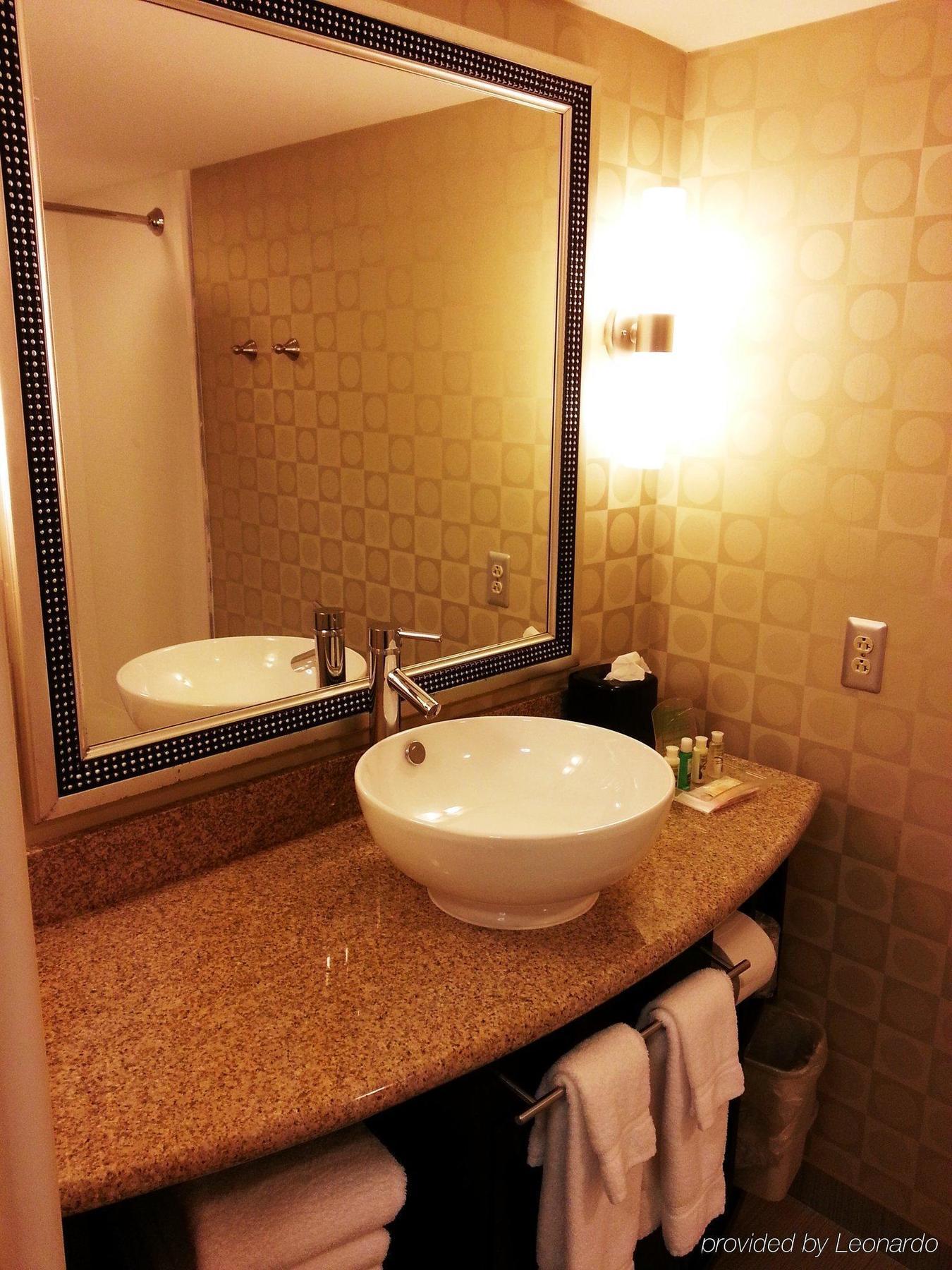 Holiday Inn Macon North By Ihg Exterior foto